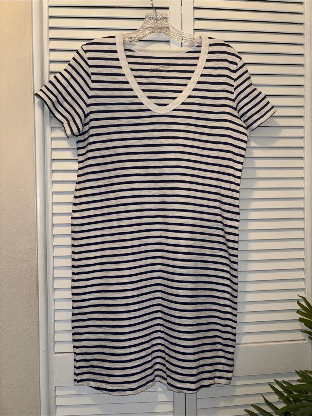Universal Thread Navy and White Striped Tee Dress Size S